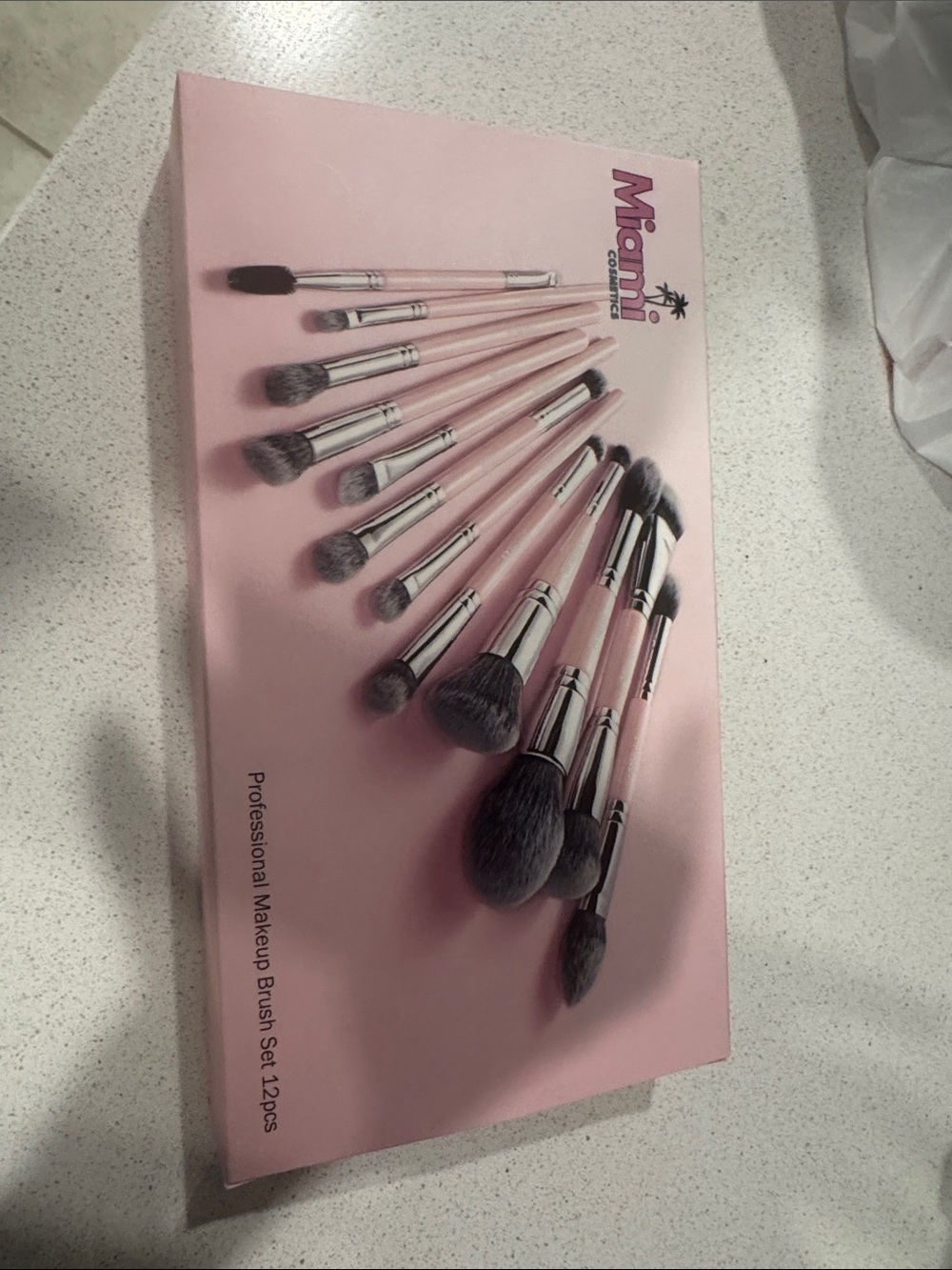 New- Miami Cosmetics brand new 12 piece brush set